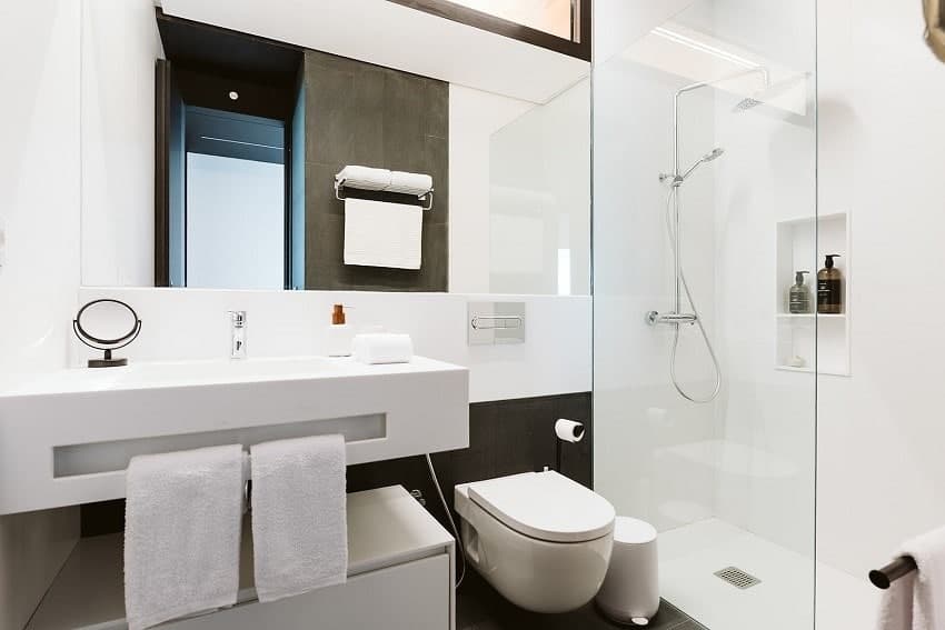 Baño, Villa Bajamar, Villa La Palma