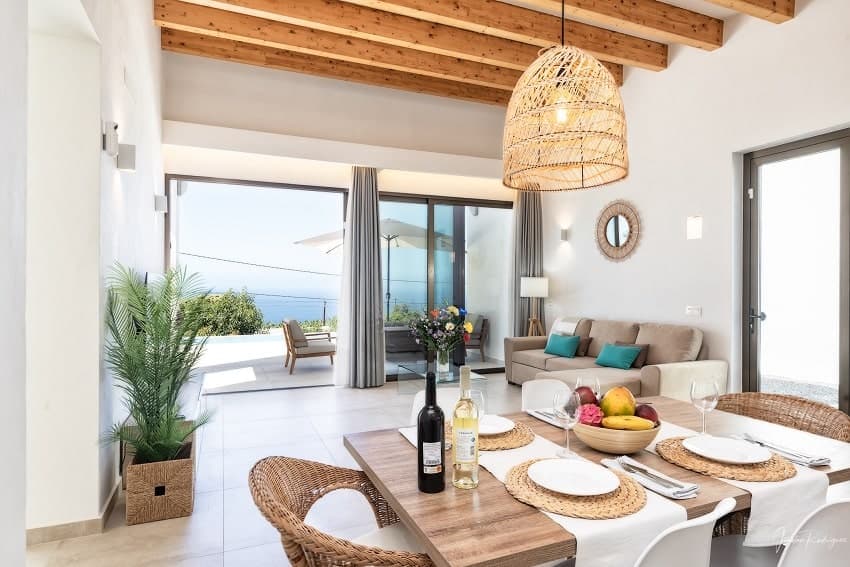 Mesa de Comedor, Villa Marina Deluxe 2, Villa con Piscina Privada La Palma