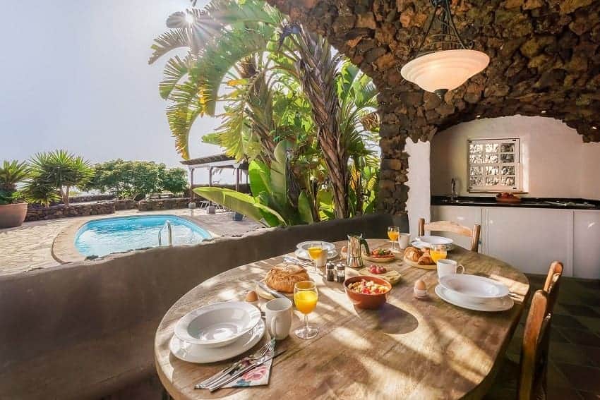 Finca Esperanza, Terrasse mit Außenküche, Finca La Palma