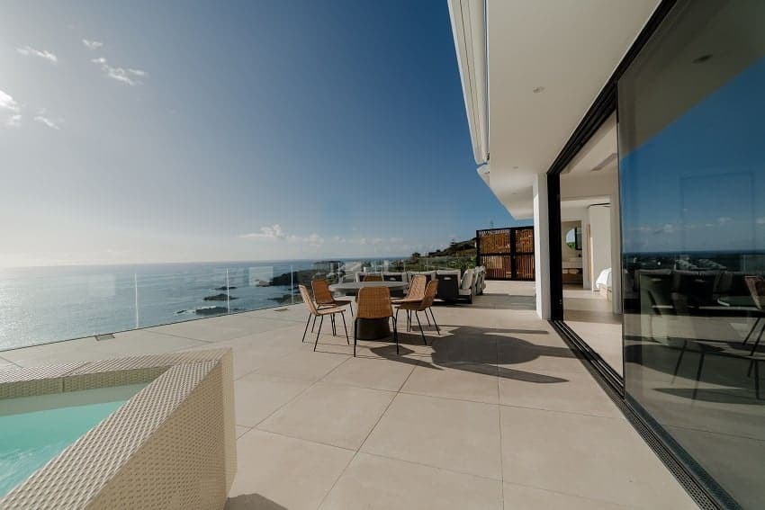 V&C Luxury Village II