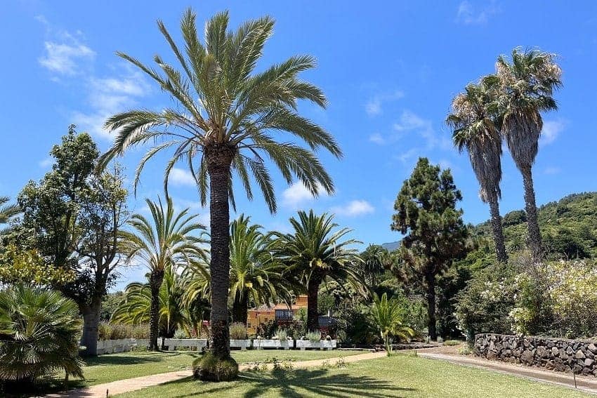 Jardín, Casa Carrillo, Casa Rural con Piscina Privada La Palma