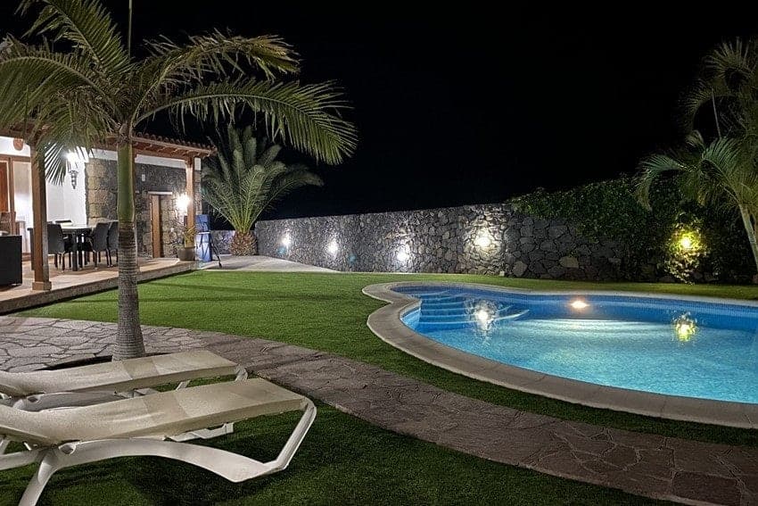 Abenstimmung, Villa Mocanes, El Hierro Ferienhaus mit Pool