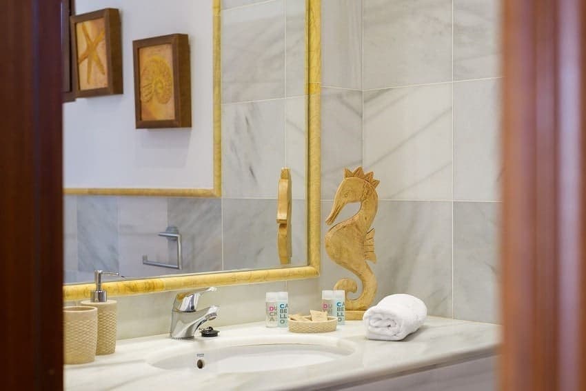Bathroom, Casa La Goleta, Lanzarote Holiday Cottage