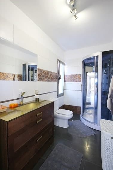 Bad, Villa Espejo, La Palma Ferienhaus, Tijarafe