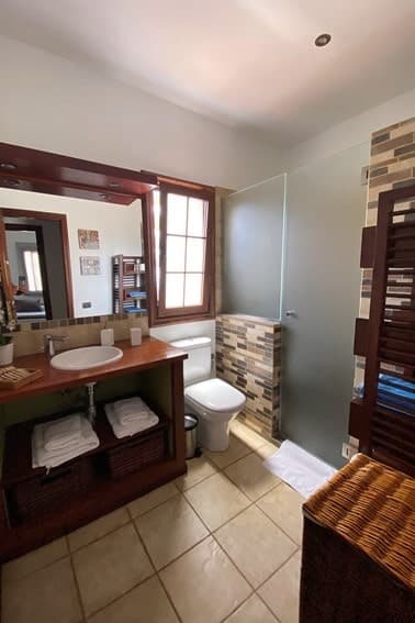 Bad, Villa Mocanes, El Hierro Ferienhaus mit Pool