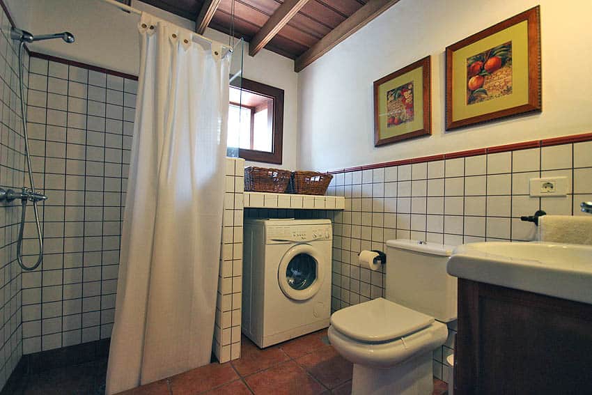 Bad, Casa La Caldera, Ferienhaus Fuencaliente mit Pool