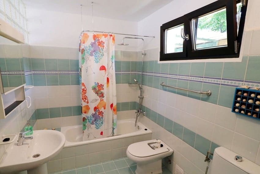 Badezimmer, Villa Escondida, Ferienhaus Breña Baja