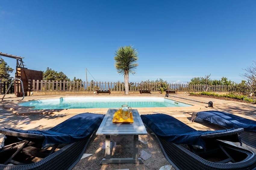 Casa La Atalaya del Mar, Tumbonas, Casa Rural La Palma con Piscina