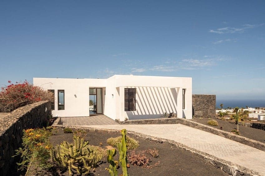Entrance, Villa Caprica, Lanzarote Villa to Rent