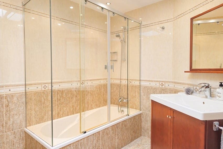 En-Suite Bathroom to the 5. Bedroom, Villa Ellanoor, Villa with Pool Fuerteventura En-Suite Bathroom to the 5. Bedroom, Villa Ellanoor, Villa with Pool Fuerteventura