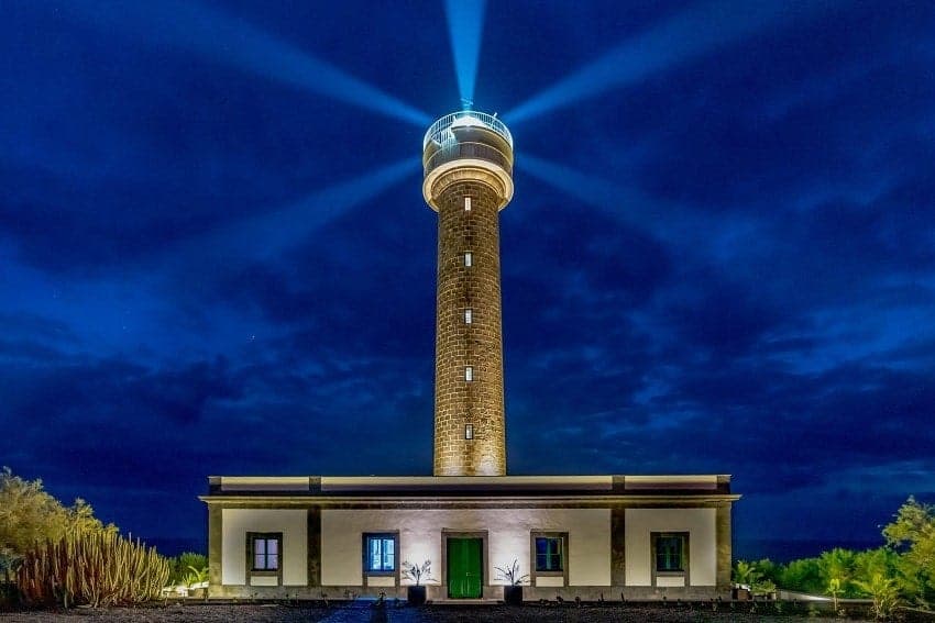 Atlantic Suite - Faro Cumplida