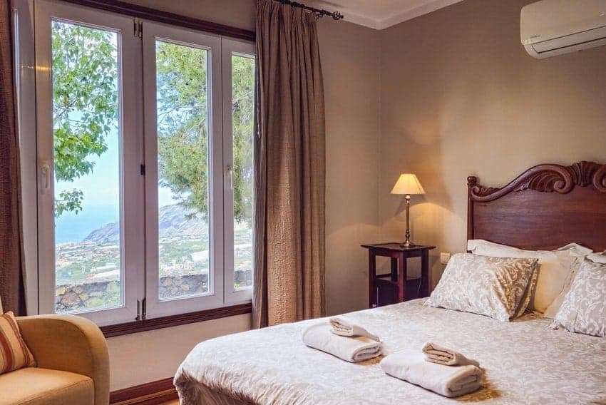 Holiday Villa with Private Pool Los Llanos, Master Bedroom, Villa Torres