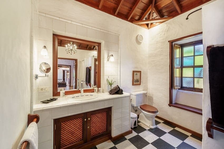Finca Esperanza, Baño, Finca La Palma
