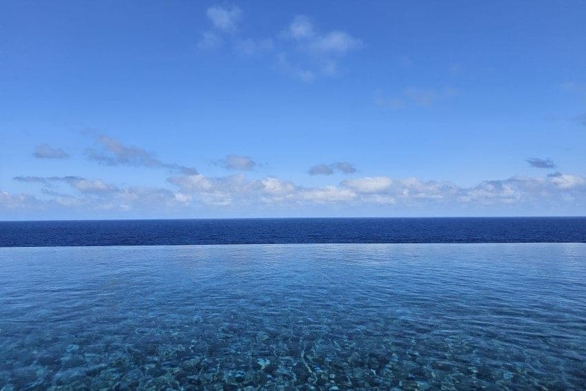 Infinity-Pool, Farero Suite, Faro Cumplida La Palma