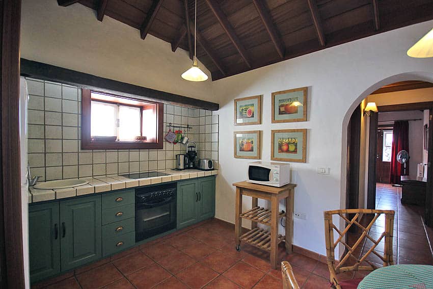 Küche, Casa La Caldera, Ferienhaus Fuencaliente mit Pool