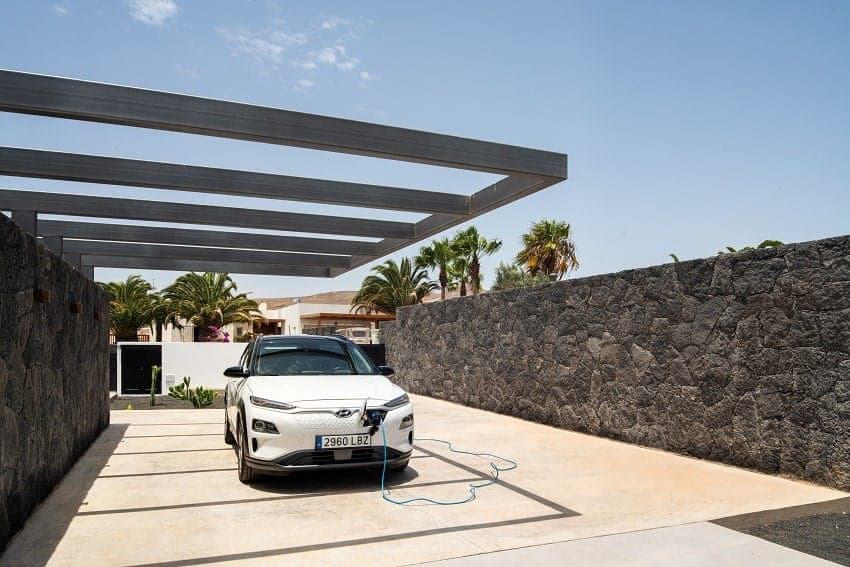 Parkplatz, Villa Avasarala, Lanzarote Villa mit Pool