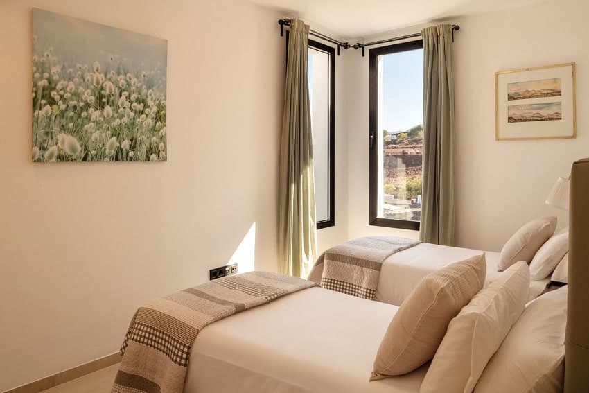Bedroom, Single Beds, Villa Caprica, Lanzarote Villa to Rent