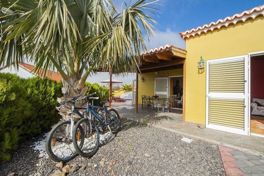 Terrasse, Villa Tamanca, La Palma Westküste Ferienhaus beheizter Pool