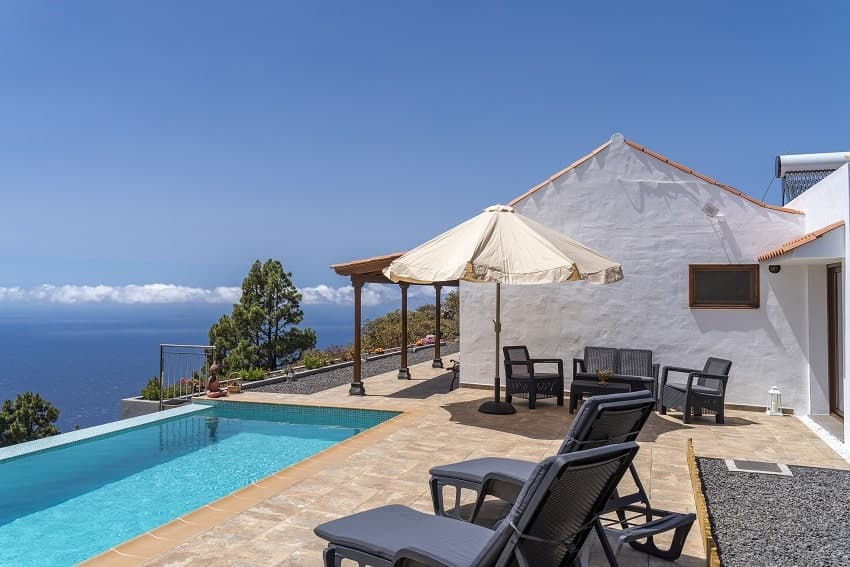 Villa Atardecer, Pool, Accommodation La Palma with Private Pool