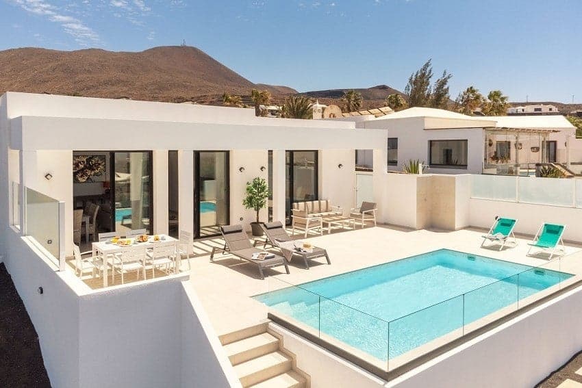 Villa Caprica