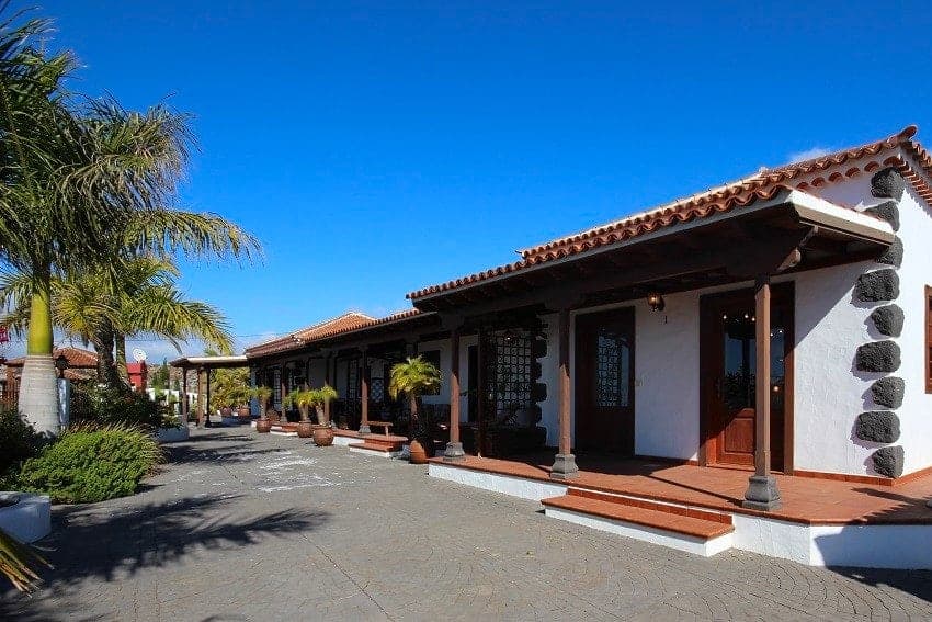 Villa Capricho, Holiday Cottage with Pool La Palma