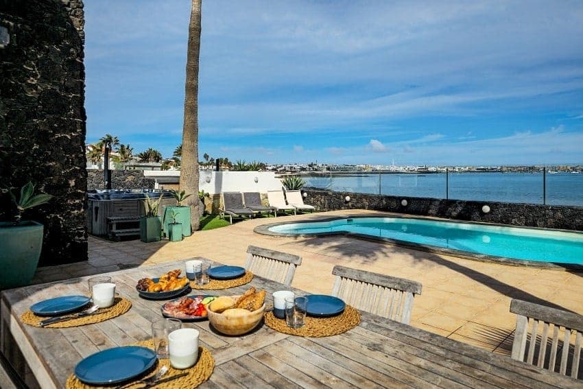 Mesa de Comedor, Villa Florita, Villa Corralejo, Fuerteventura