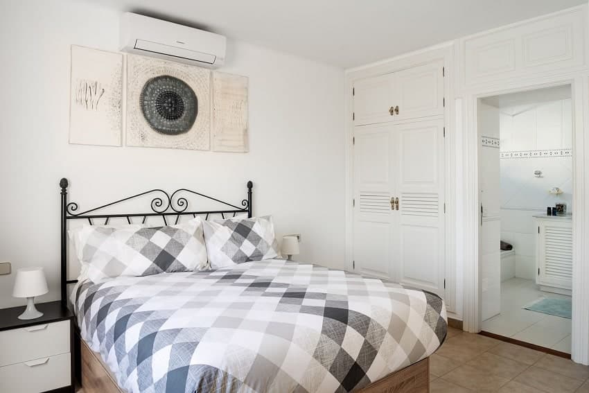 Villa Manuela, Dormitorio, Casa Rural con Piscina Lanzarote, Puerto Calero