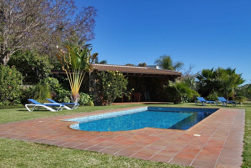 Pool mit Grillecke, Casa Calma, Ferienhaus La Palma