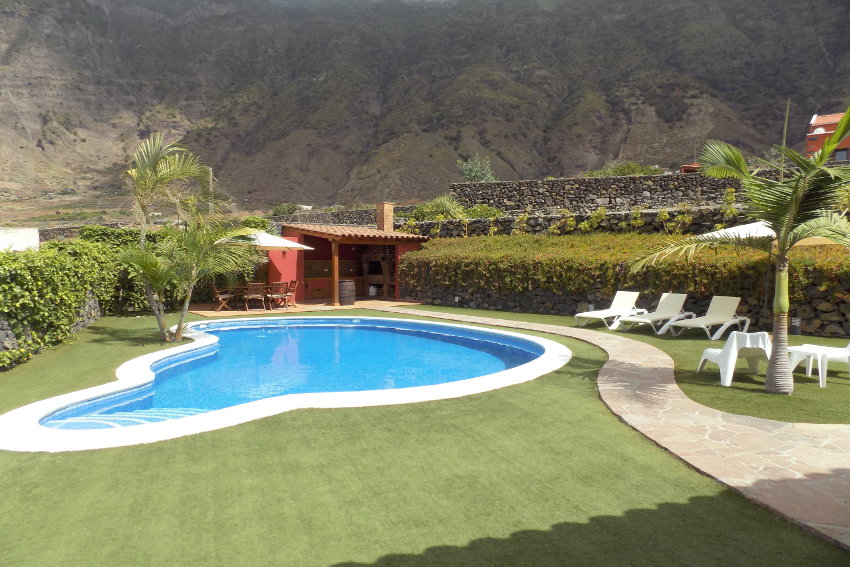 Spain - Canary Islands - El Hierro - Frontera - Villa Mocanes - Comfortable villa with private pool and wonderful sea and mountain views
