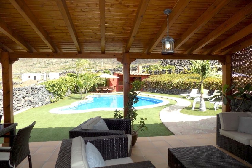 Spain - Canary Islands - El Hierro - Frontera - Villa Mocanes - Terrace with lounge furniture