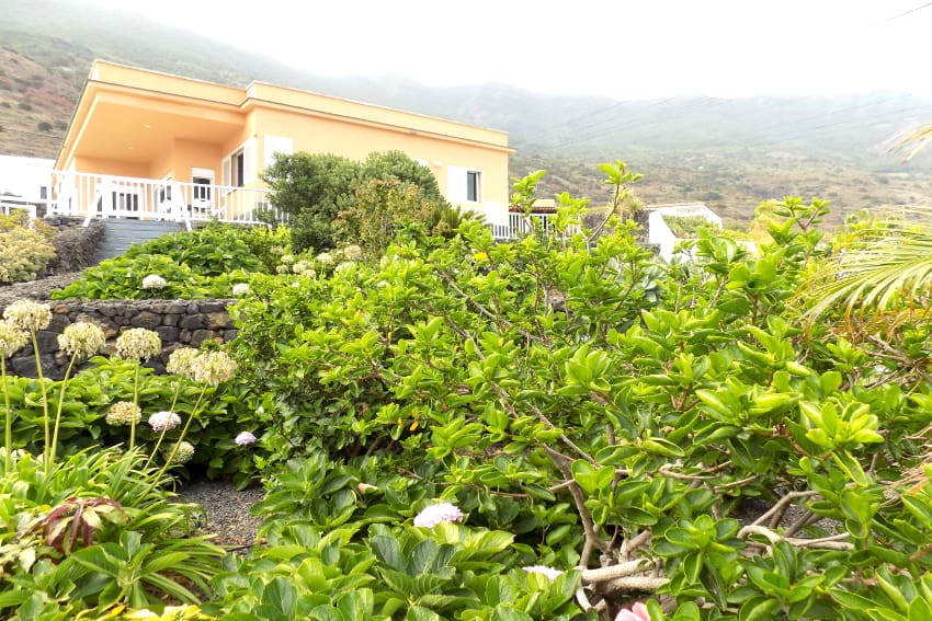 Spanien - Kanarische Inseln - El Hierro - Tigaday - Villa Tibataje - Ferienvilla mit Garten im Golfotal
